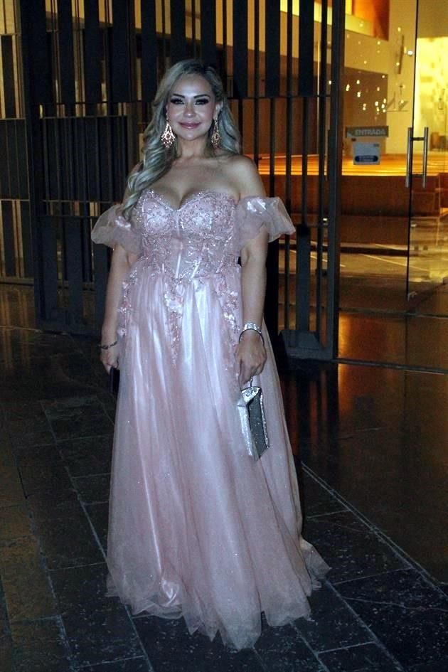 Lucy Rebolledo