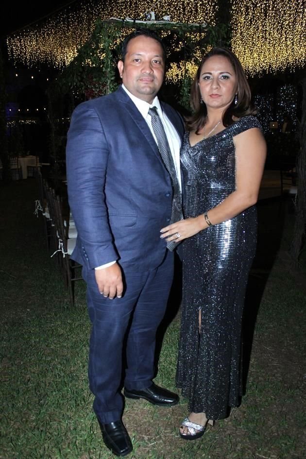 Juan Reyna y Cindy de Reyna