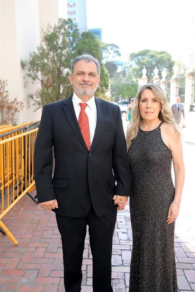 Armando Amín y Virginia Martínez