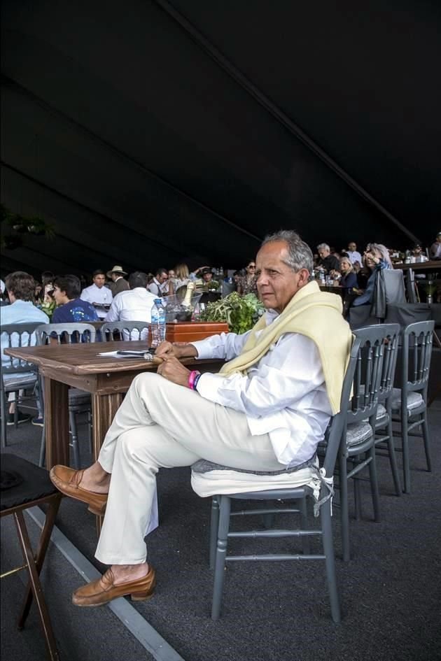 Enrique González