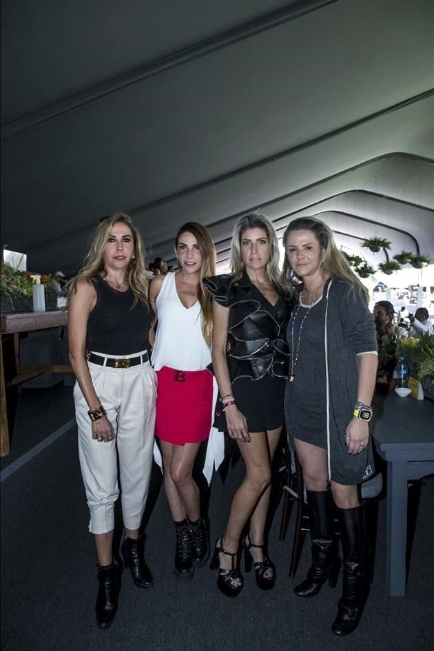 Eugenia Díaz Ordaz,  Andrea Díaz Ordaz, Paulina Díaz Ordaz y Beatriz Sámano