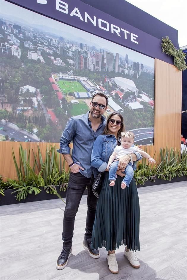 Gabriel Atique, Suhail Álvarez y Martina Atique