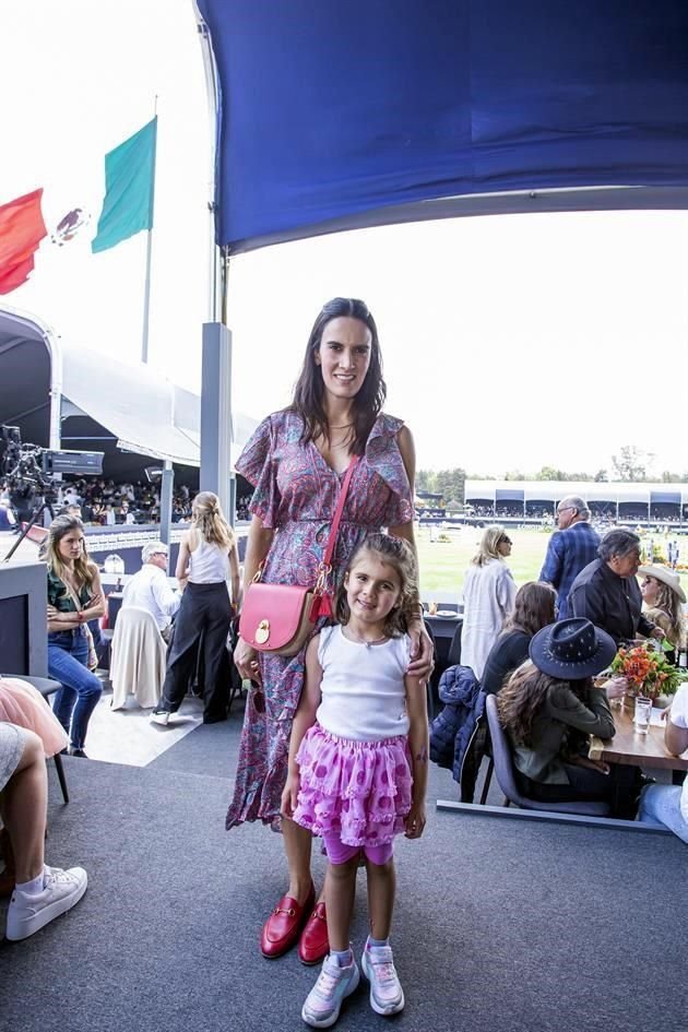 Carmen Suárez y Lucia Ramírez