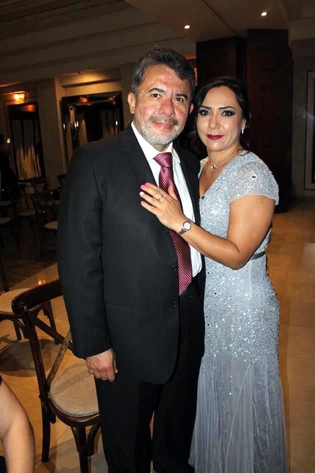 Jorge Goyzueta y Mónica Calderón