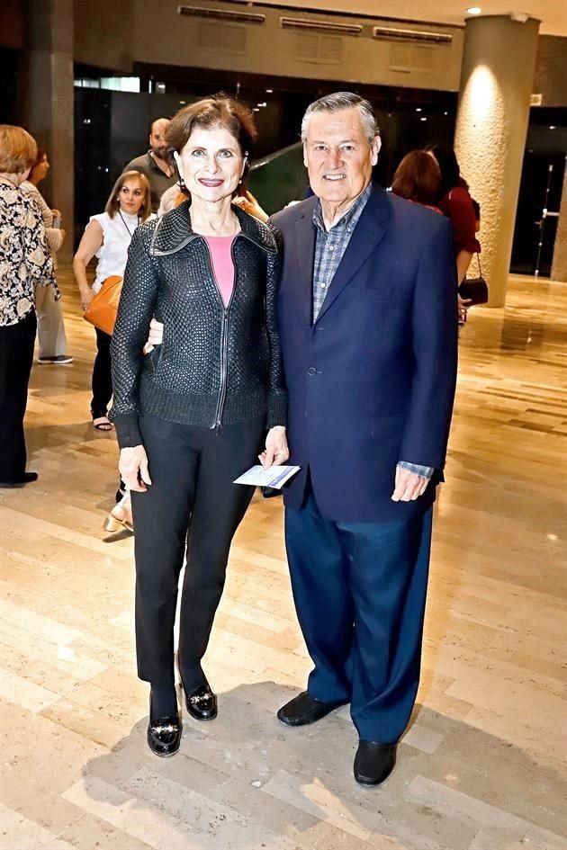 Alejandra Sadda de Margáin y Fernando Margáin