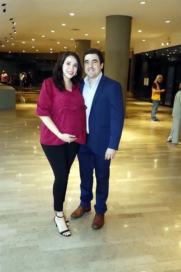 Sureya Arechavaleta y Manuel Ramírez