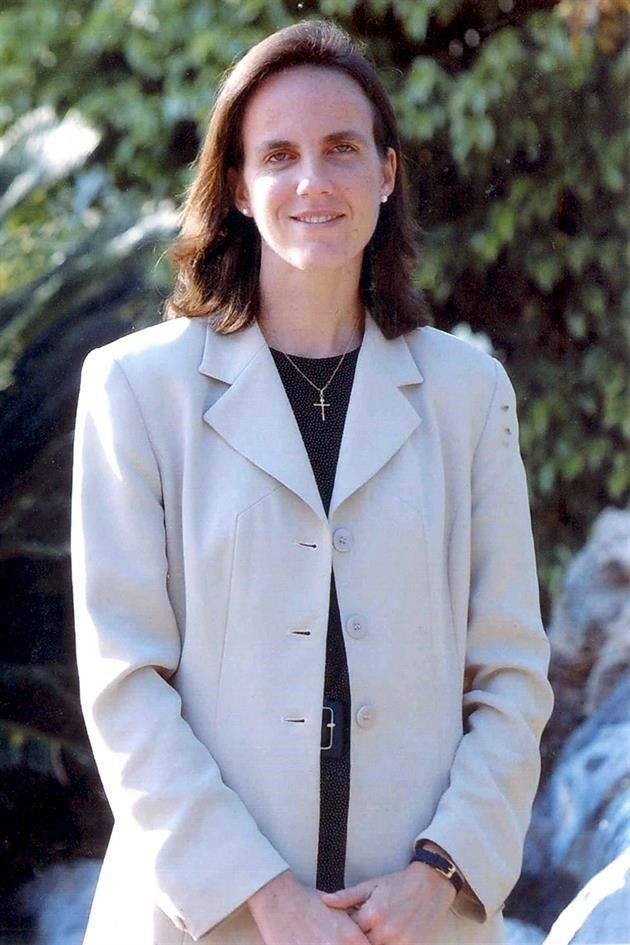 Miss Elena de Borbón. Directora 2001-2011