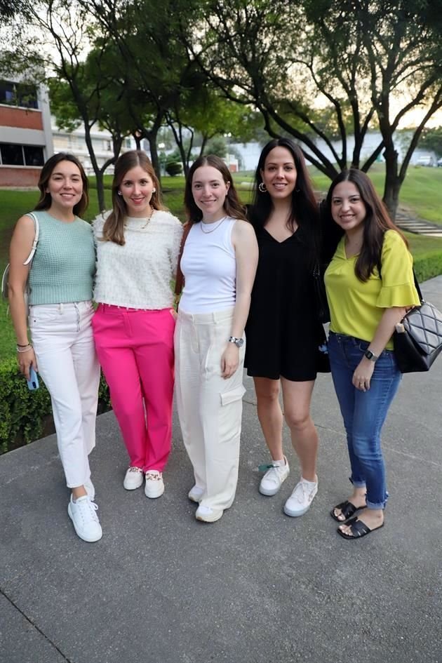 Karla Reyna, Pris Villarreal, Mariana González, Fernanda Gracia y Dany Fer Villarreal