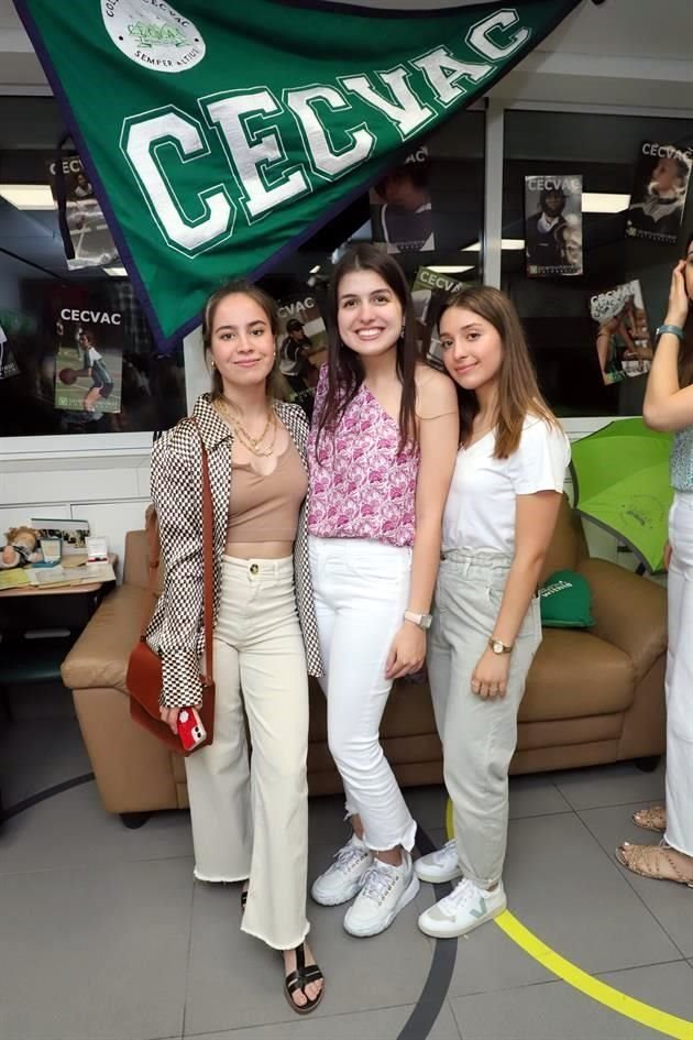 Mariale de Hoyos, Patricia Maiz y Roberta Kawas