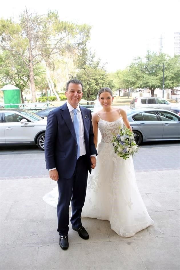 La novia con su papá, Gonzalo Lozano Martíonez