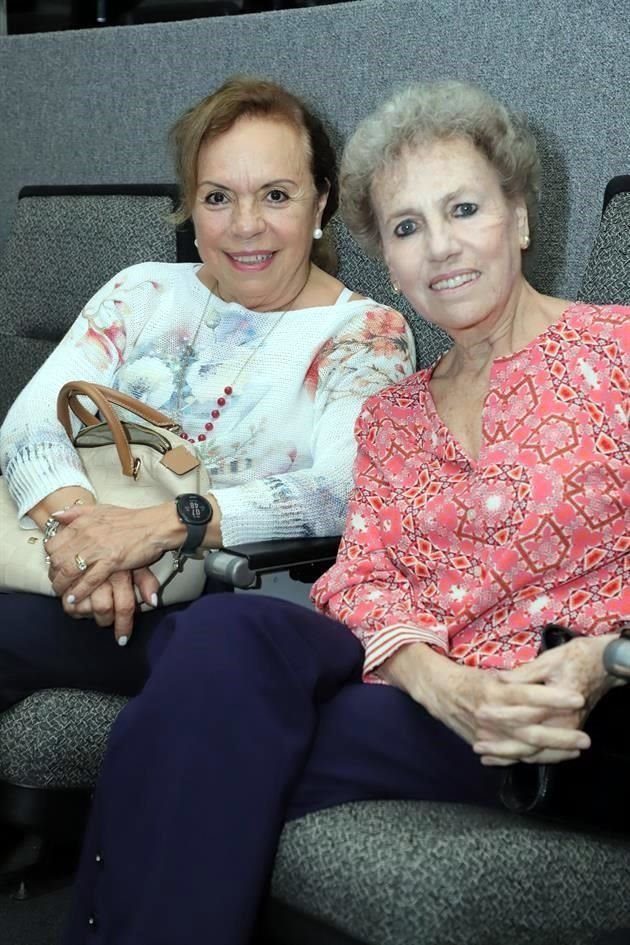 Rosy Robles y Rocío Pérez Ríos