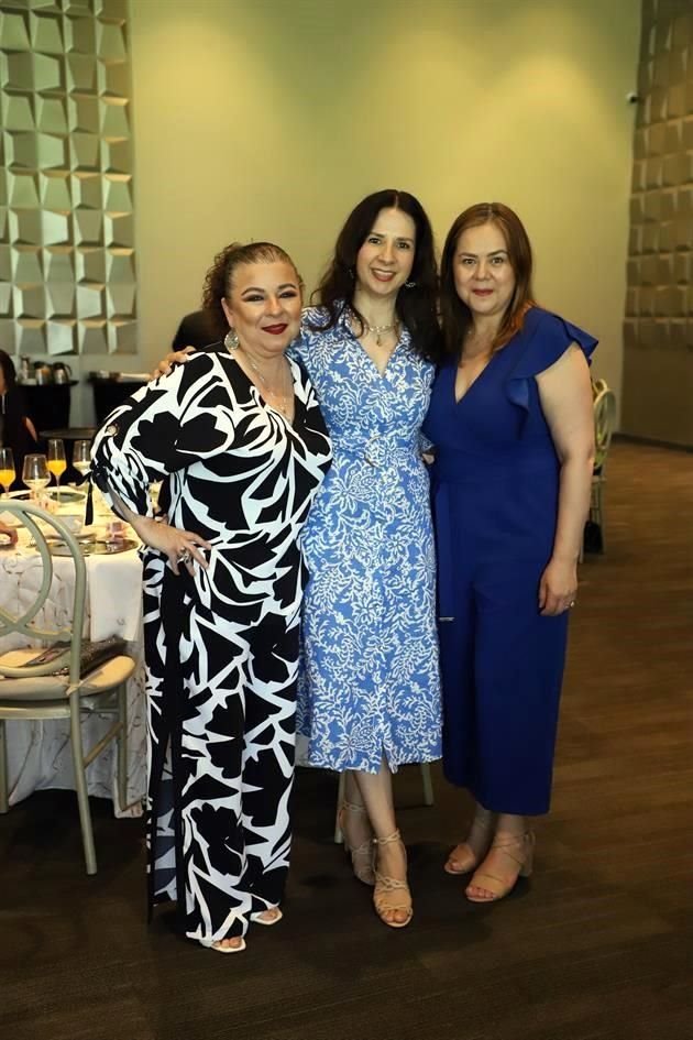 Blanca Morales, Carmen Guevara y Vanessa Rodríguez