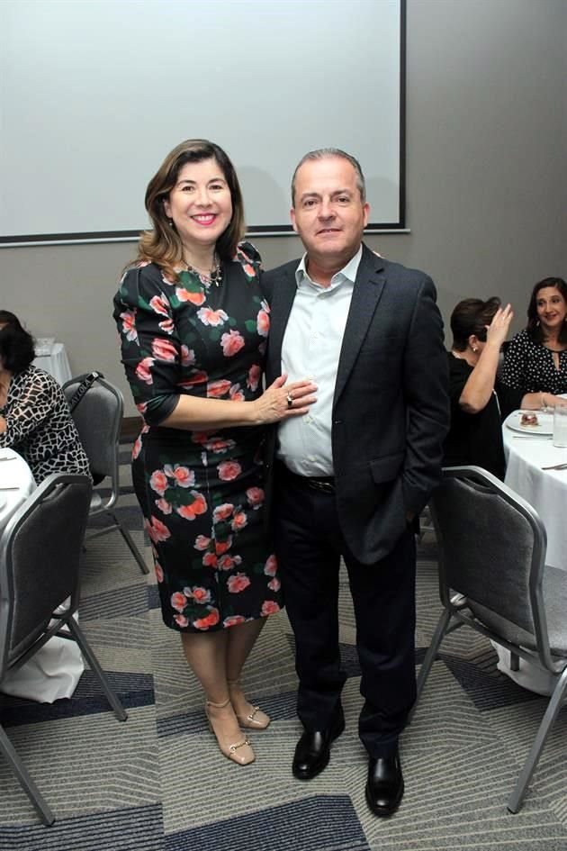 Norma Garza de Guajardo y Eduardo Guajardo