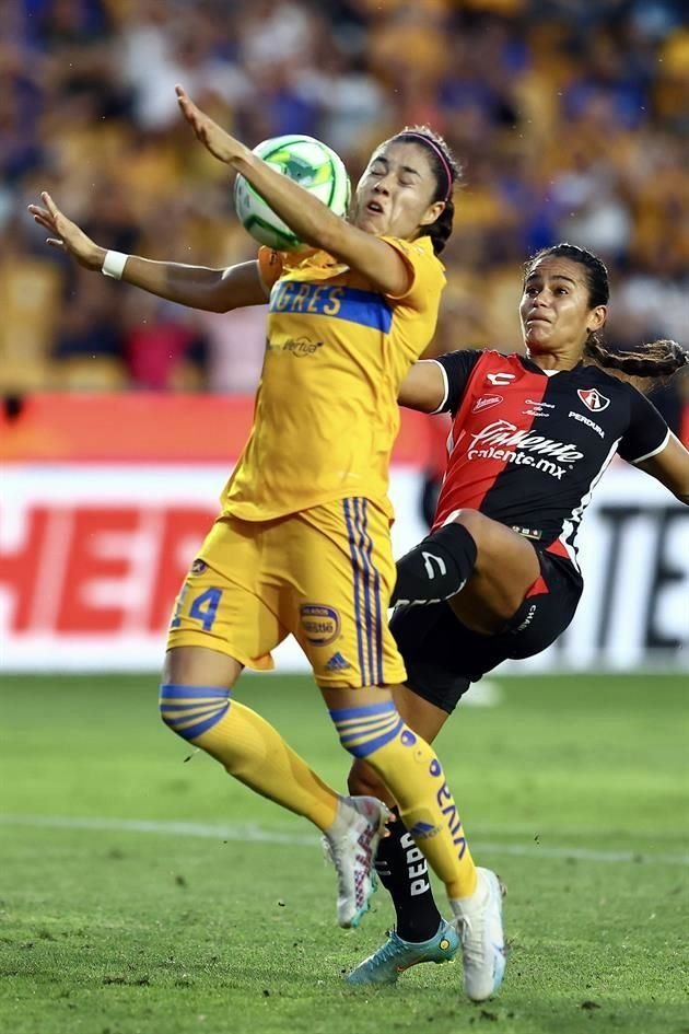 Tigres Femenil se impuso en el Uni 2-0 sobre el Atlas Femenil en el duelo de vuelta de los Cuartos de Final, con lo que avanzó a Semis del Clausura 2023 con global de 7-0.