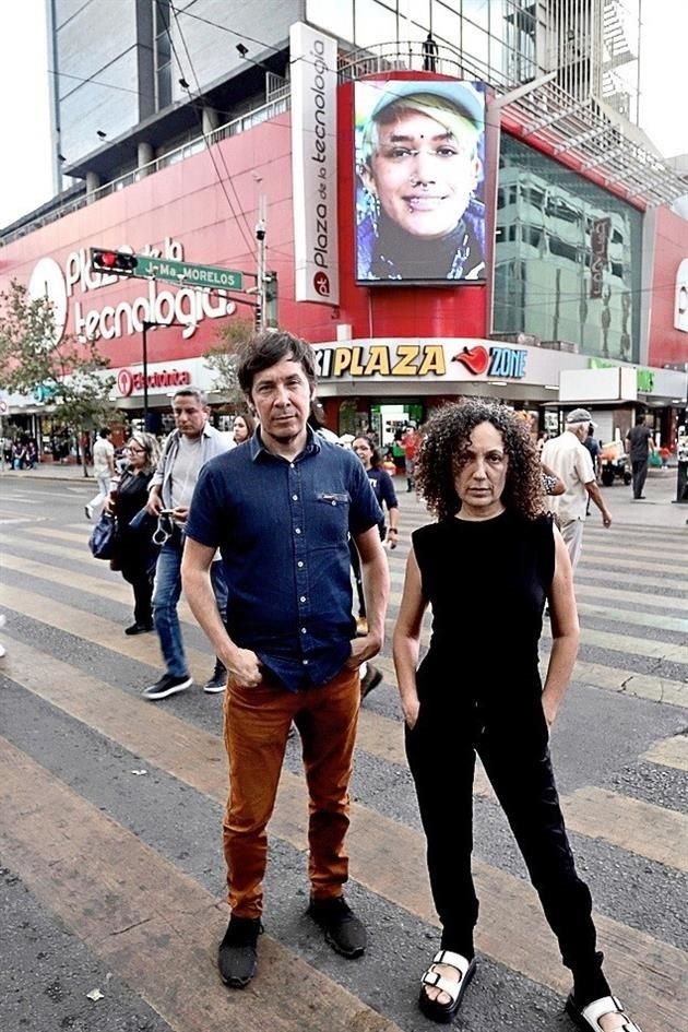 Futuro Moncada y Lorena Estrada buscan que el espectador reflexione sobre el capitalismo y la desigualdad.