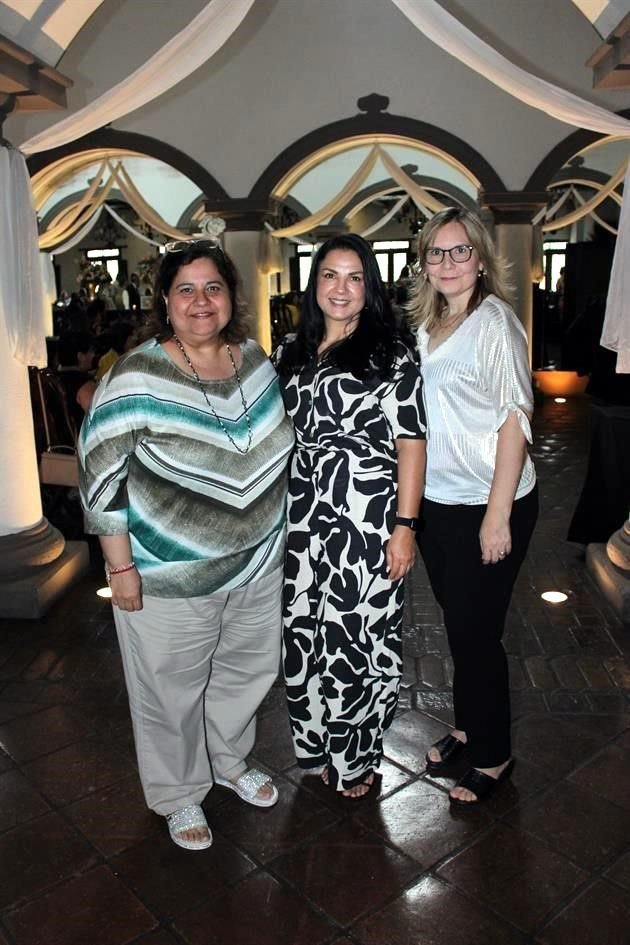 Marcela Rivera, Olga Vázquez y Lorena Leal