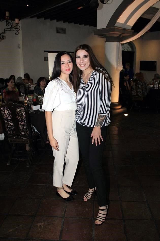 Melanie Escobedo y Daniela Rubio