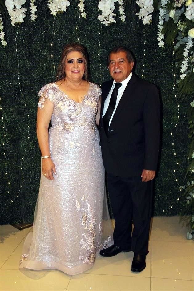 Margarita Espronceda de Rodríguez y Antonio Rodríguez