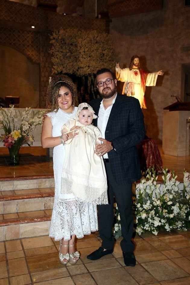 Maythee Tamez Miranda, Isabella Treviño Tamez y Julio Treviño Díaz