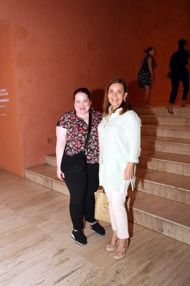 Verónica Jáuregui y Rosy Saldaña