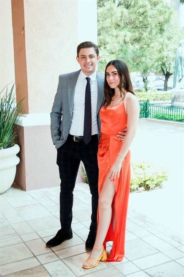 Eduardo Bailey y Camila Garza