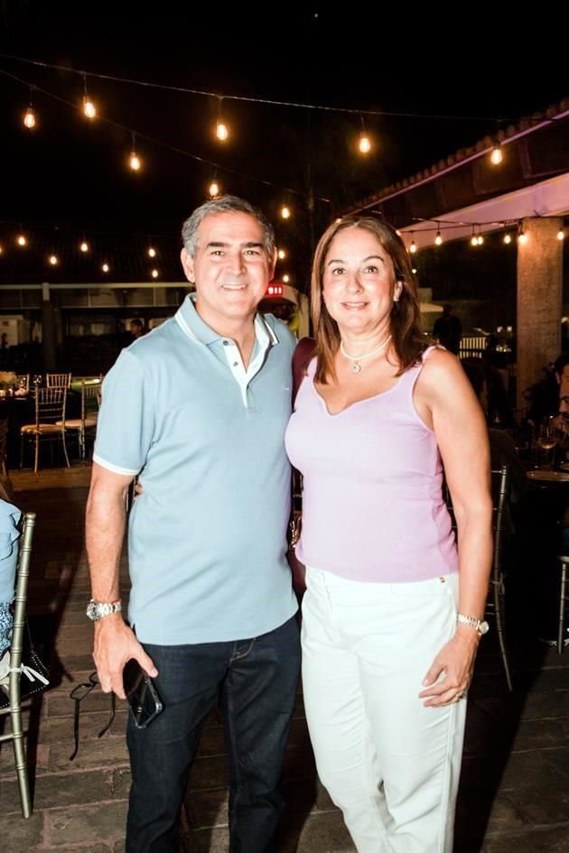 Adrián Rodríguez y Nora Martínez