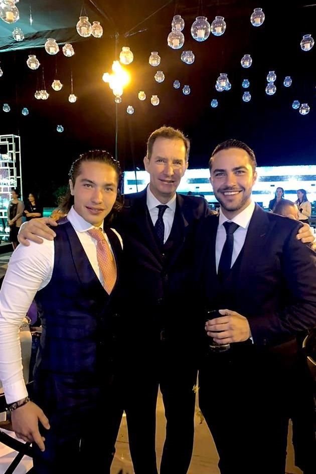 Timoteo González con sus hijos Juan Pablo y Teo González Maldonado