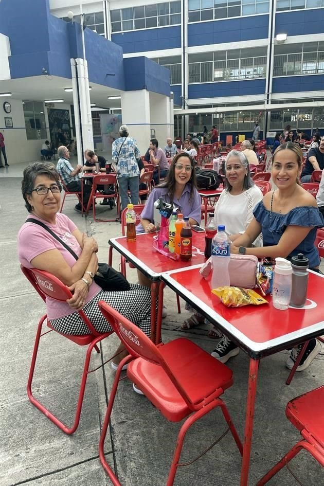 Irma Martínez, Mayra Leal, Lupita Alvarado y Silvia Rico