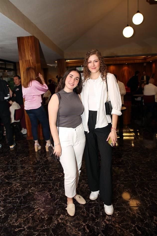 Regina Ramírez y Marcela Navarro