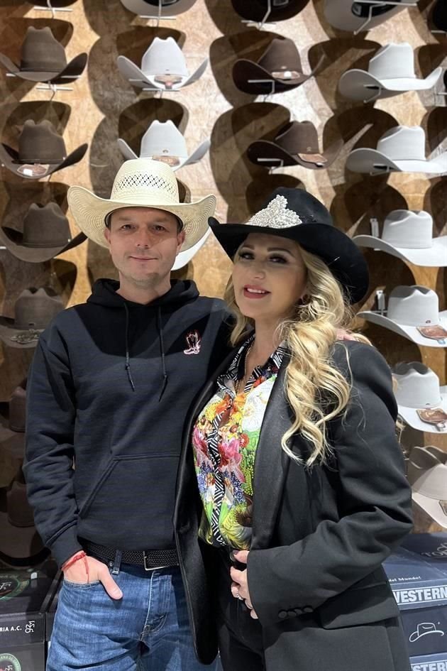 Melo Montoya y Alicia Villarreal