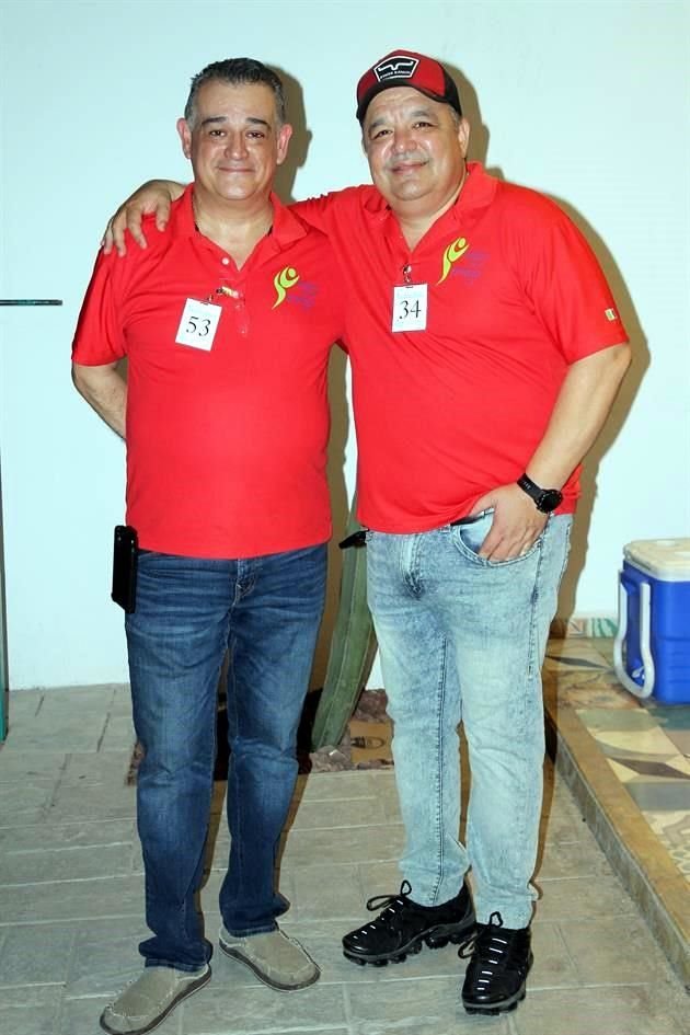 Sergio Velázquez y Nino Saavedra