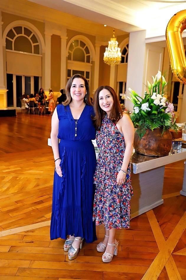 Cecilia Boughton y Tania Assad de González