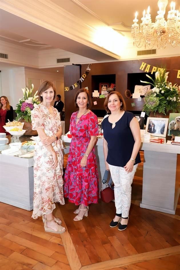 Evangelina Hinojosa, Georgina Elizondo y Adriana Garza