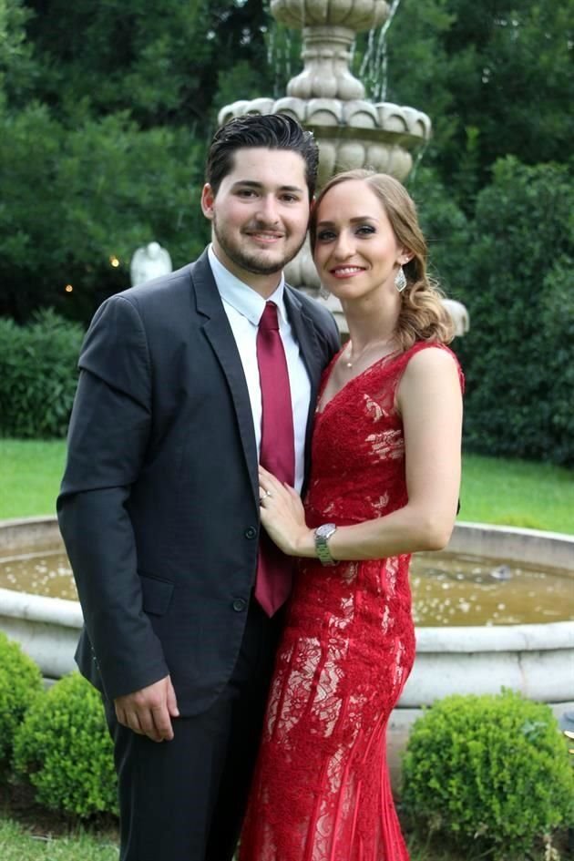 Iván de la Garza e Isabela Ortiz