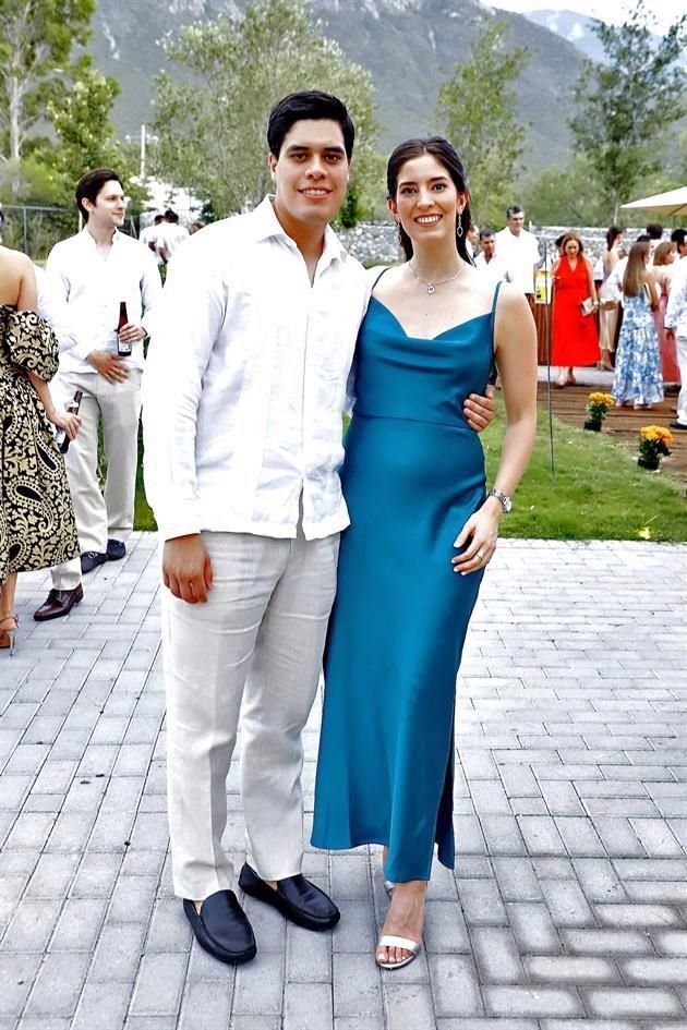 Memo Hernández y Karla Treviño