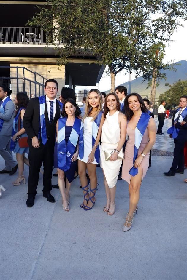 Édgar Guadiana, Karla Martínez, Verónica de la Peña, Ximena Garza y Ana Paula Abramo