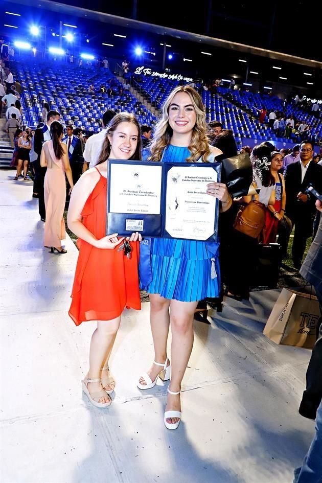 Luisa Chávez y Sofía Heras