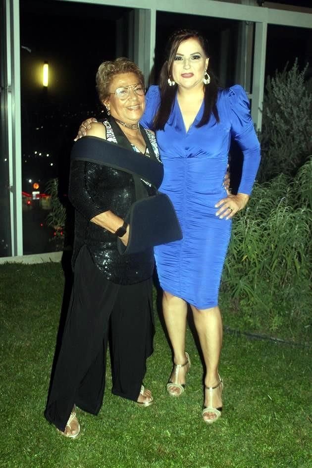 Yulet Guzmán y Marina Morales de Garza