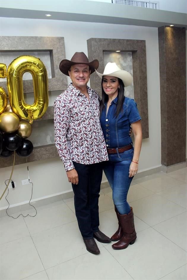 Gerardo Herrera y Lydia Roxana De Herrera