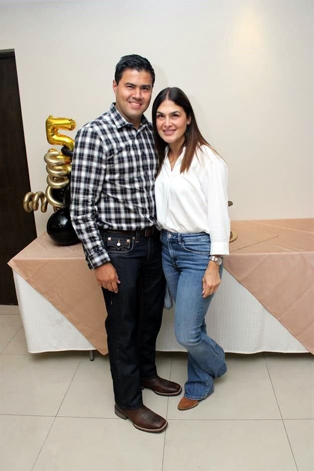 Ricardo Rodríguez y Mónica Martínez