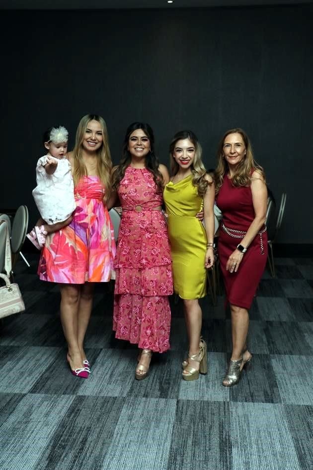 Alessa Rendón, Karen Fernández, Alejandra García, Lizeth Rendón y Nancy Escamilla