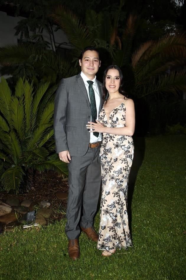 Santiago Salinas y Daniela Cantú