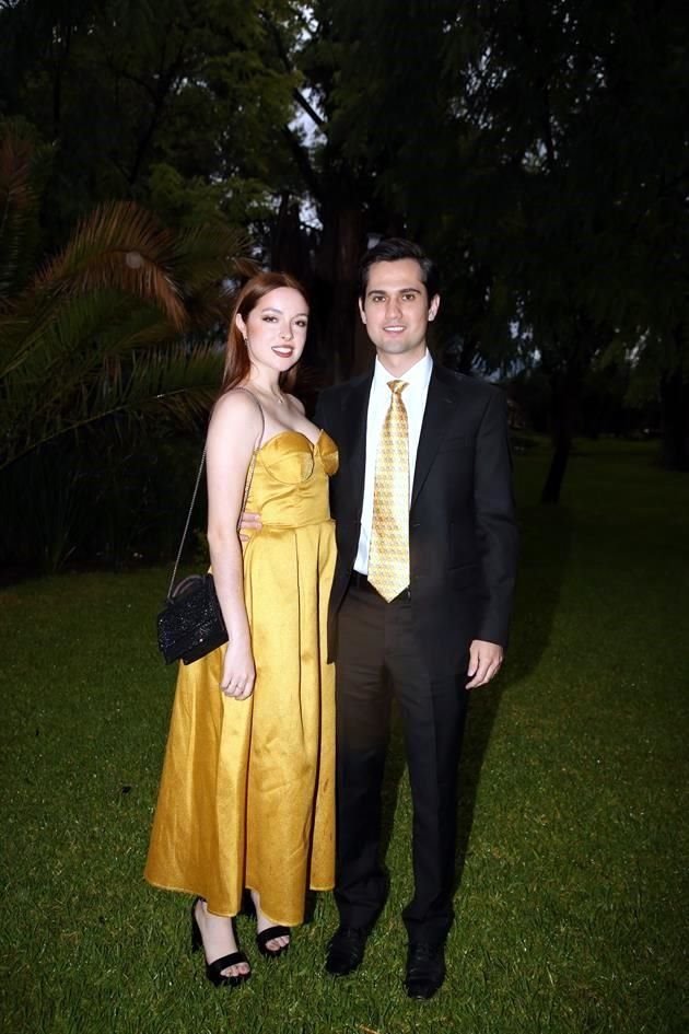 Karla Carrillo y Beto Álvarez