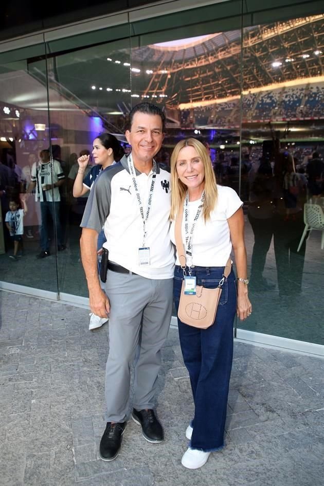 Gonzalo Lozano y Dora Pérez de Lozano