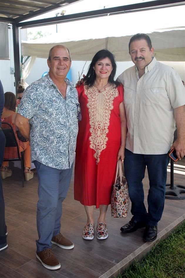 Patricio Morales, Linda Cantú y Antonio Flores