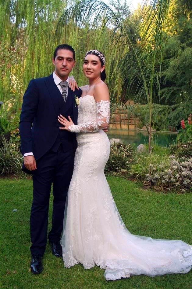 Carlos Eduardo González Granados y Natalia Orendáin Fanjon
