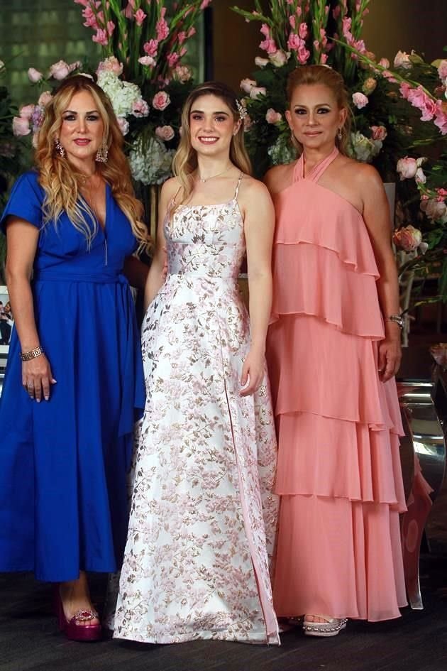 Leticia Muñiz de Elizondo, Alejandra González Niño de Rivera y Alejandra Niño de Rivera de González