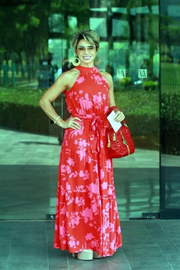 Mónica Martínez de Lozano