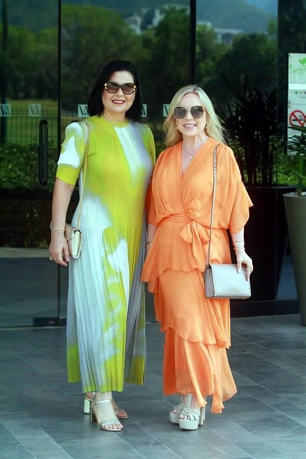 Mónica Cabriales y Maggie Sánchez de Fernández