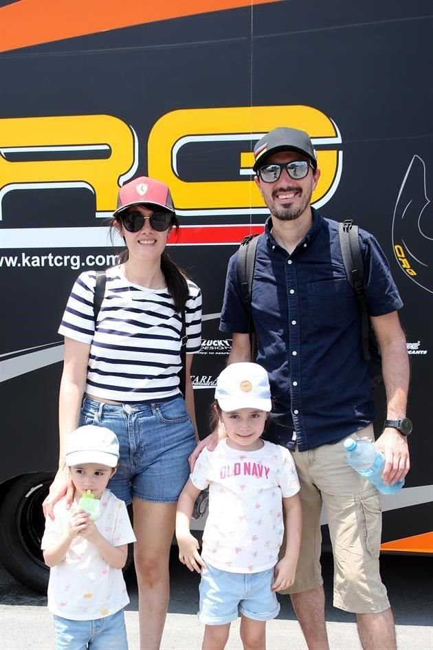 Lorena Marco, Jesús Rendón, Elisa Rendón e Inez Rendón